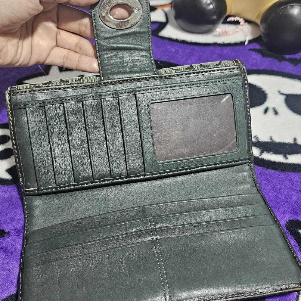 Coach Olive and Black Signature Wallet - Picture 5 of 5